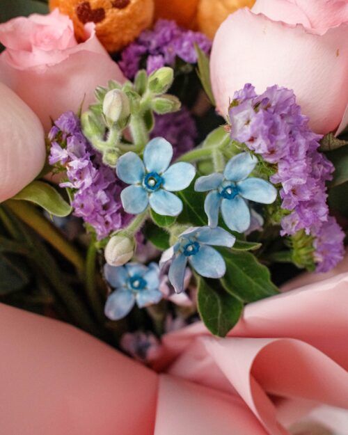 pink rose graduation bouquet zoom 1