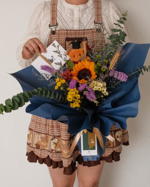 sunflower graduation bouquet brown bear front 3