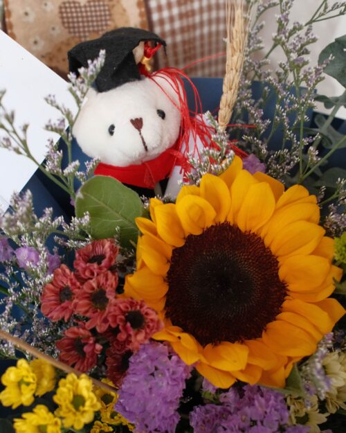 sunflower graduation bouquet white bear zoom 2