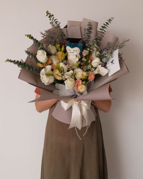 Premium Snorlax Graduation Bouquet premium snorlax graduation bouquet front 3