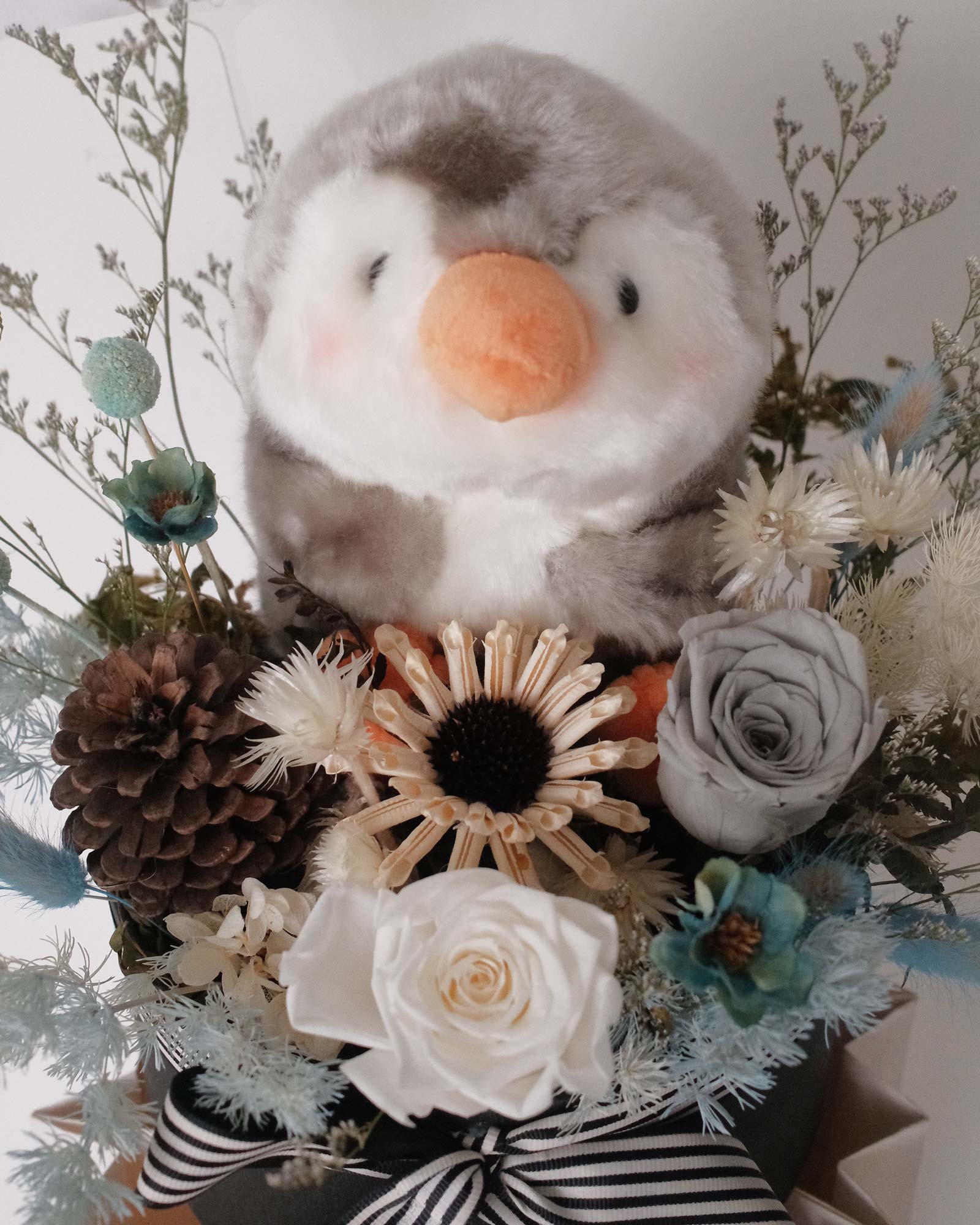 Snowball (Dried & Preserved Rose) Snowball zoom