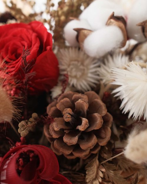 Walnutt (Dried & Preserved Rose) Walnutt 3
