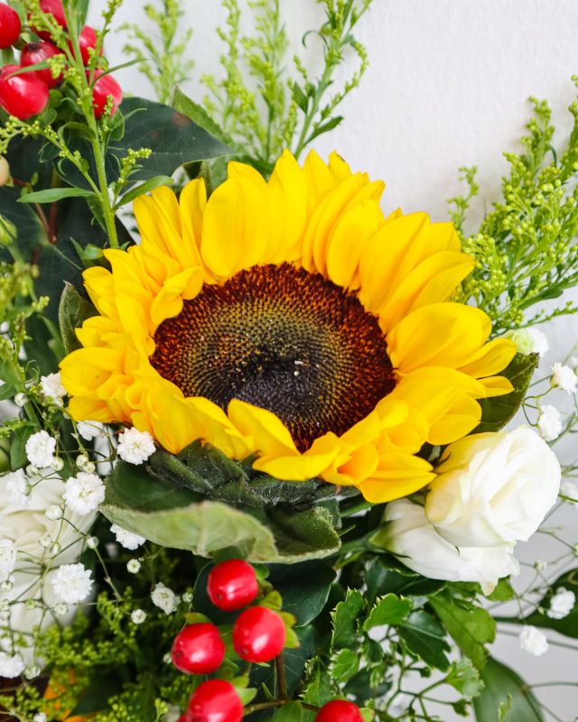 Flowers In A Vase Singapore Flowers and Kisses