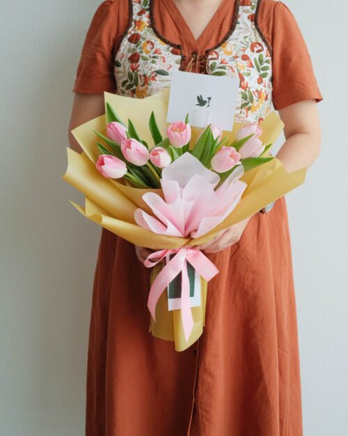 cora bouquet pink