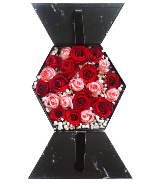 Laurel Flowers and Kisses Singapore