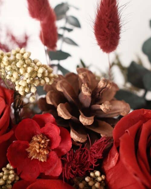 Ezmeralda (Preserved & Dried Flower) Pine