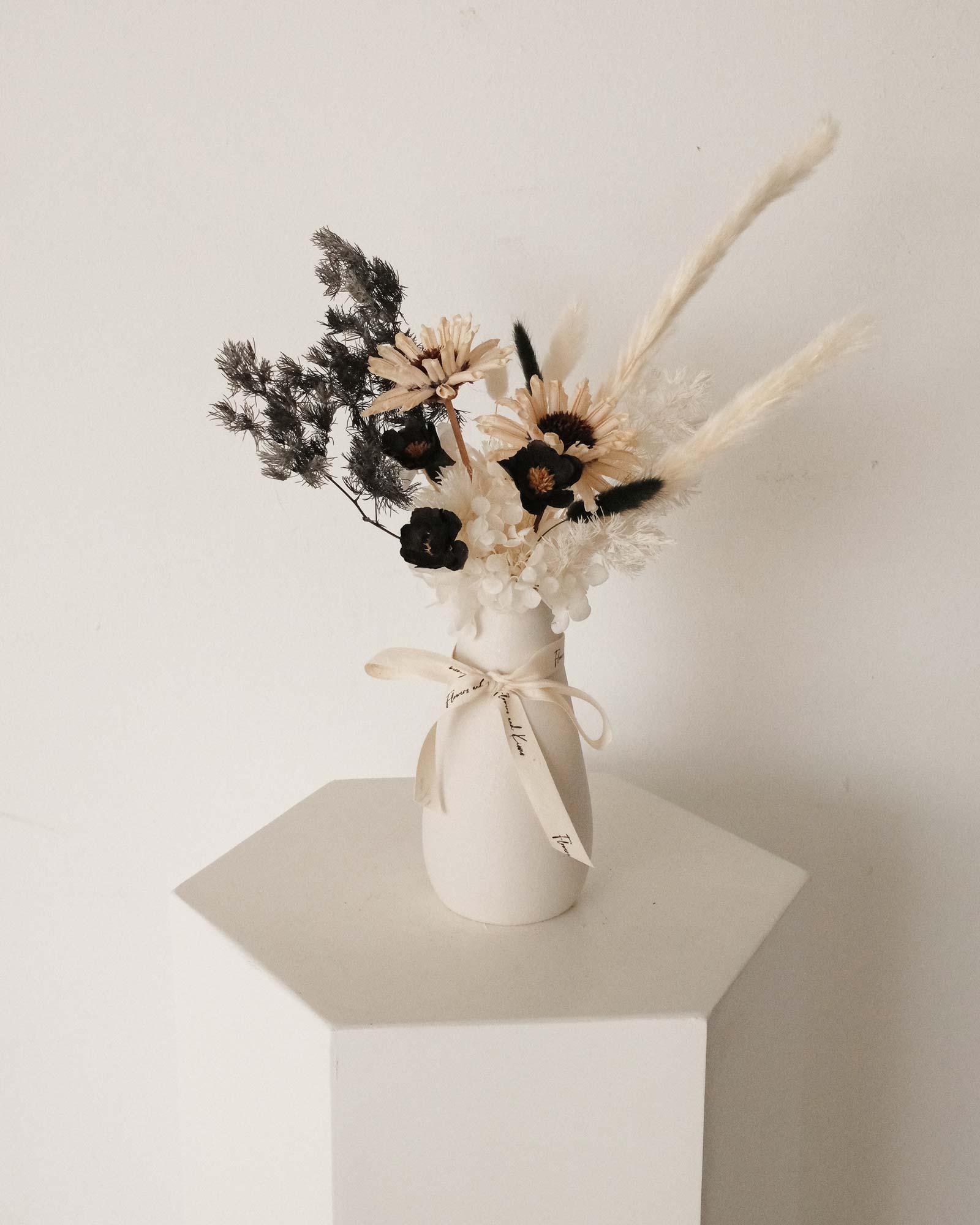 Coco (Dried & Preserved flowers) coco