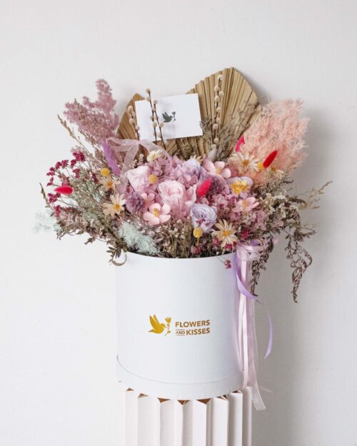 Moonbeam (Dried & Preserved flowers) card