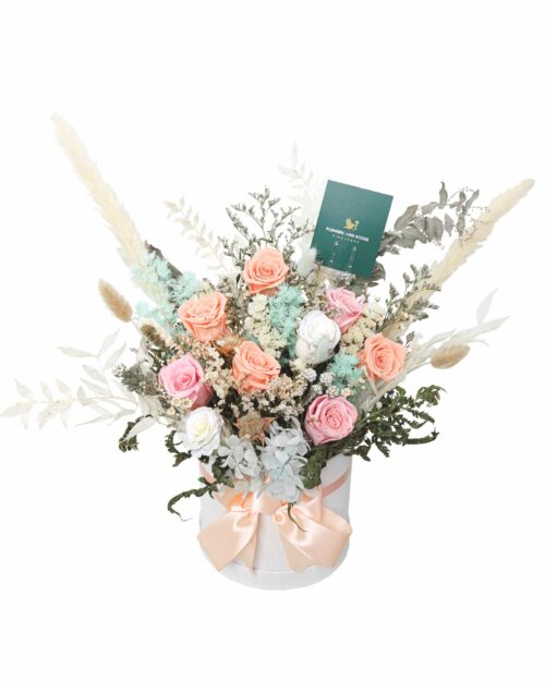 Alternative view of Floral Fantasy (Dried & Preserved flowers)
