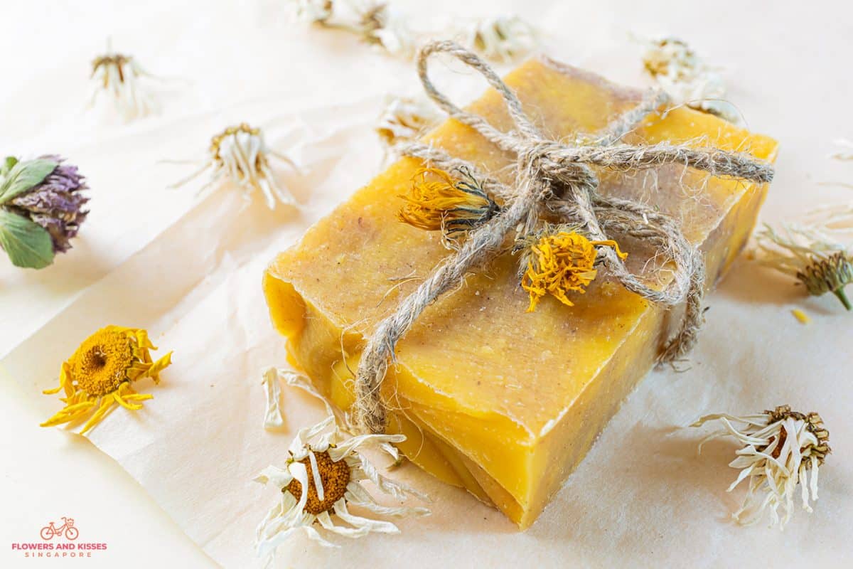 5 Creative Uses For Dried Flowers 5 Creative Uses For Dried Flowers
