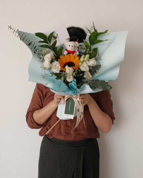 Grad oliver white bear top