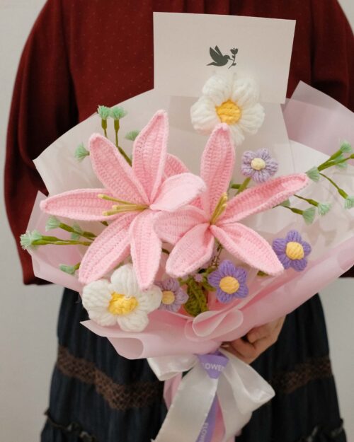 Joyce crochet details