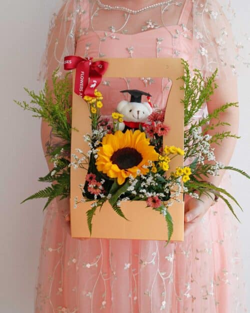 graduation sunflower box new front