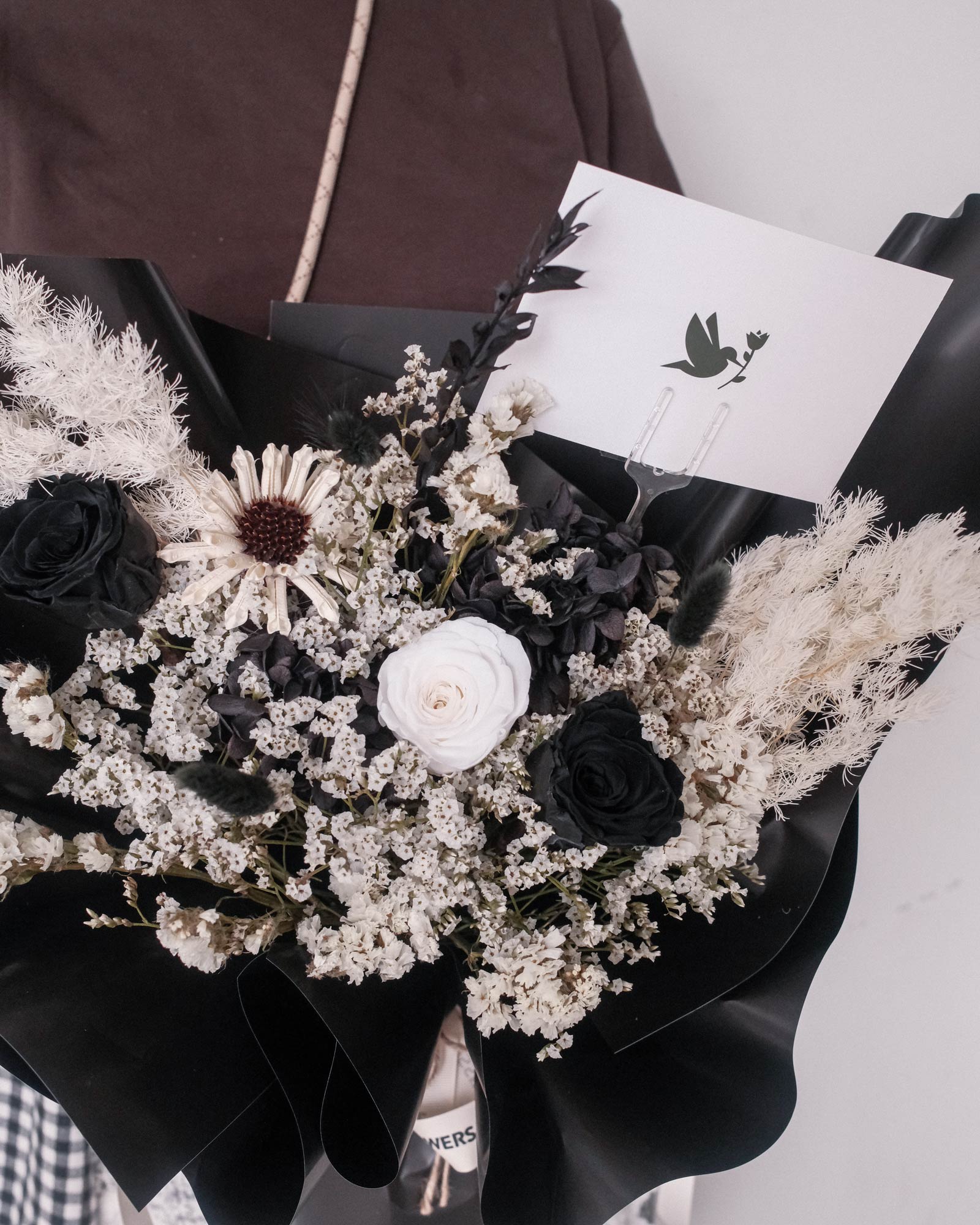 Chanel (Dried & Preserved flowers) chanel zoom 1