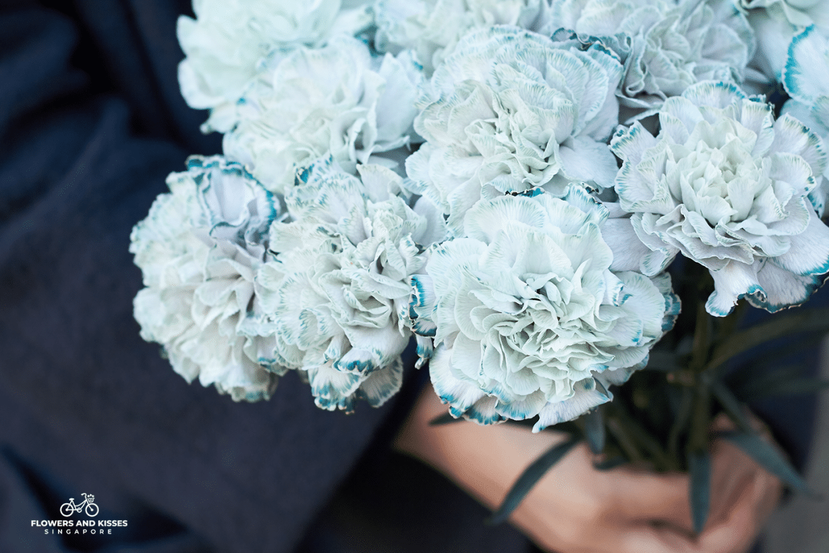 Choosing The Right Flowers For A Funeral condolence flowers in singapore