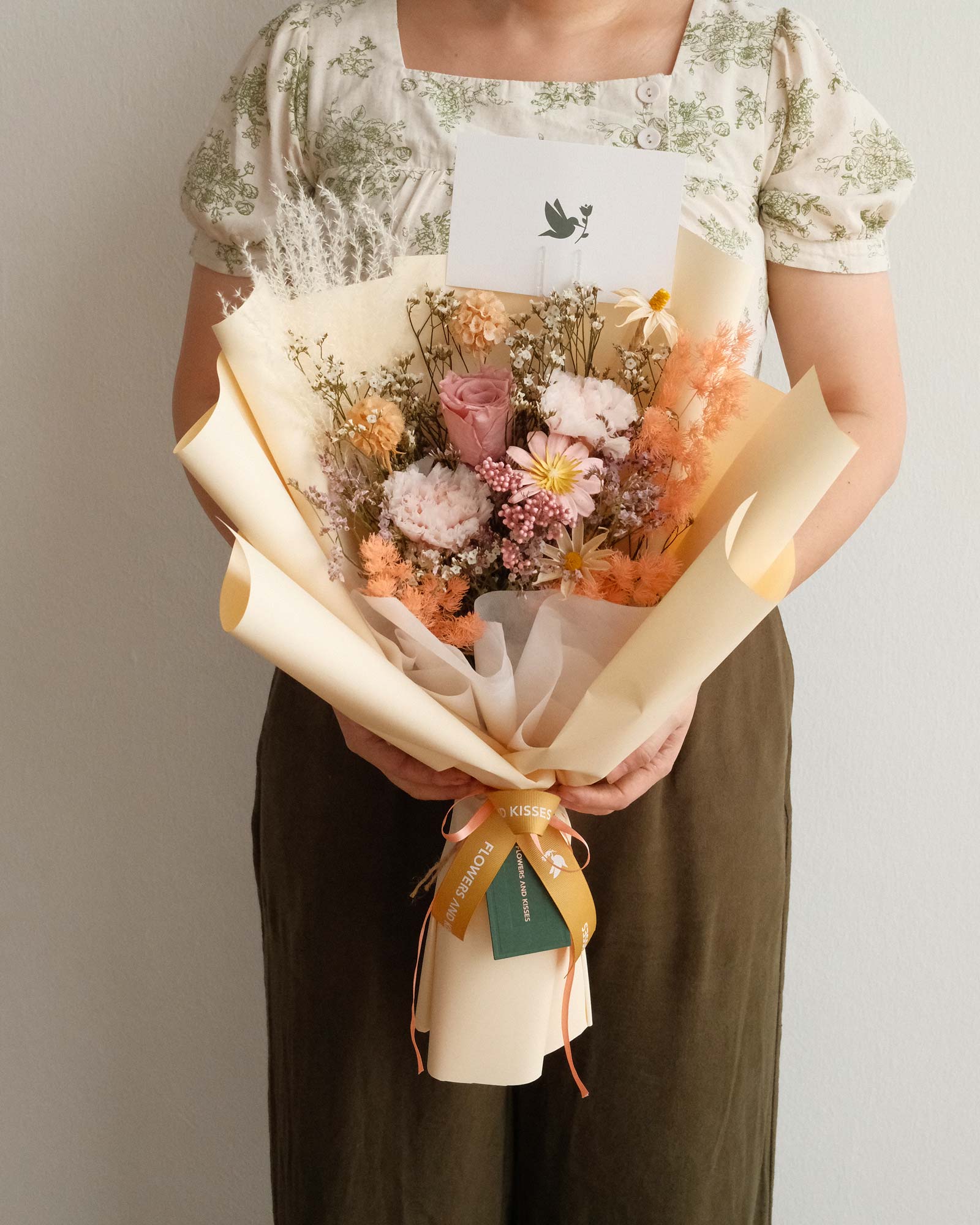 Farah (Dried & Preserved flowers) Farah