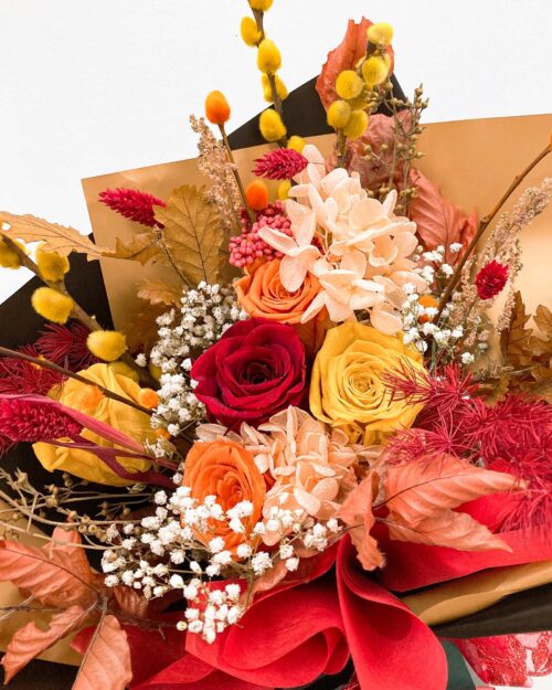 Vermillion (Dried & Preserved flowers) Vermillion (Dried & Preserved flowers)