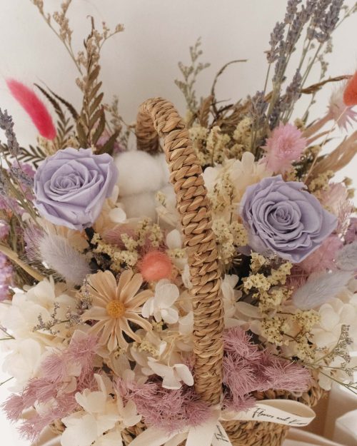 Reena (Dried & Preserved flowers) Reena102