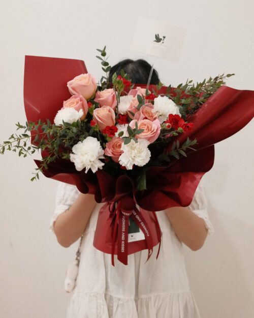 tatiana carnation mini