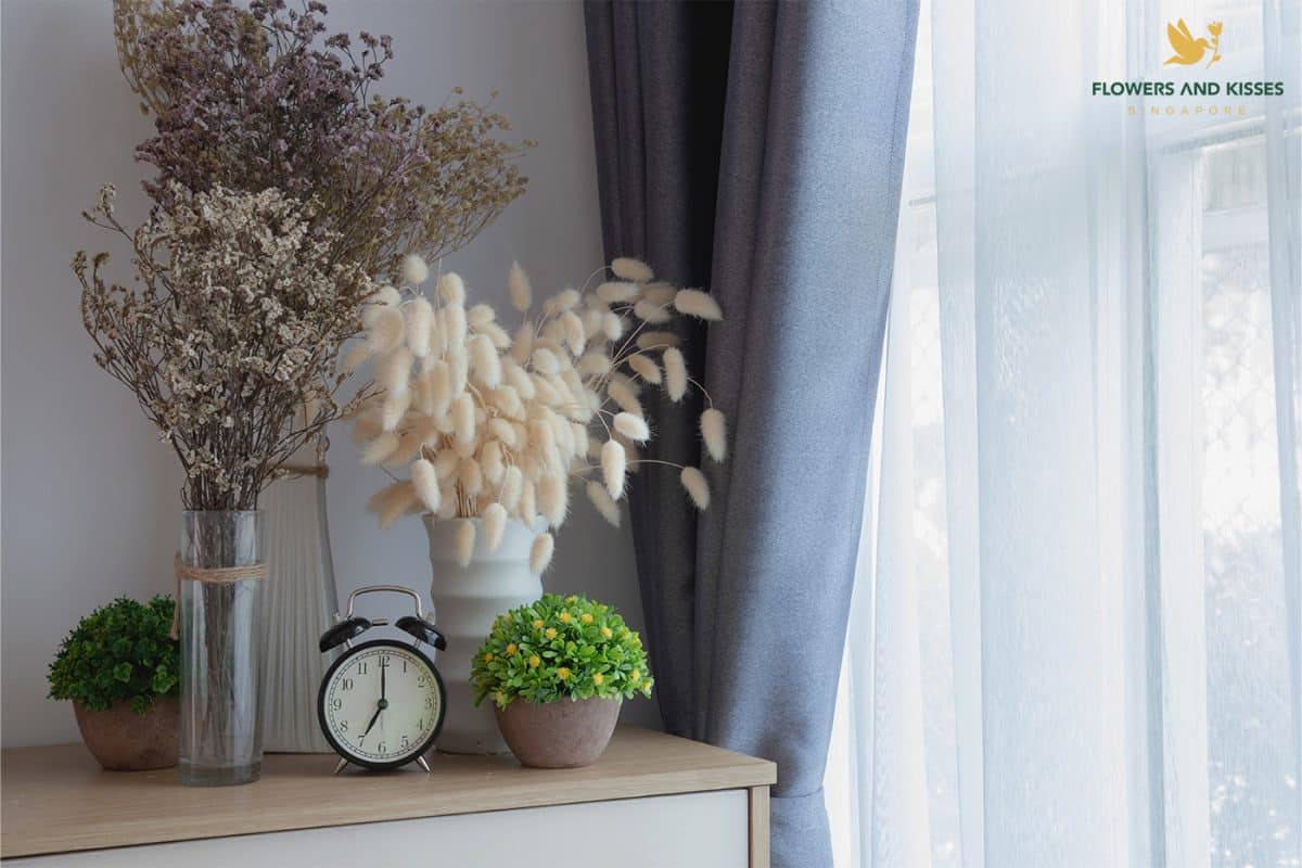 4 Tips to Maintain Your Dried Flower Bouquet Ensure good airflow at all times-Dried Flower Bouquet