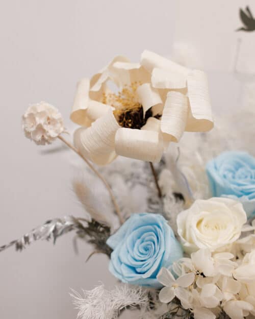 Whisper (Dried & Preserved flowers) Whisper preserved.jpg details