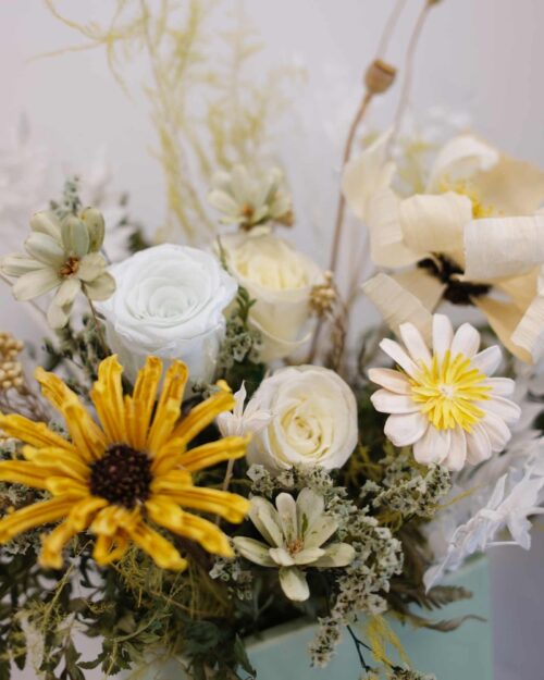 Meadow (Dried & Preserved flowers) Meadow details