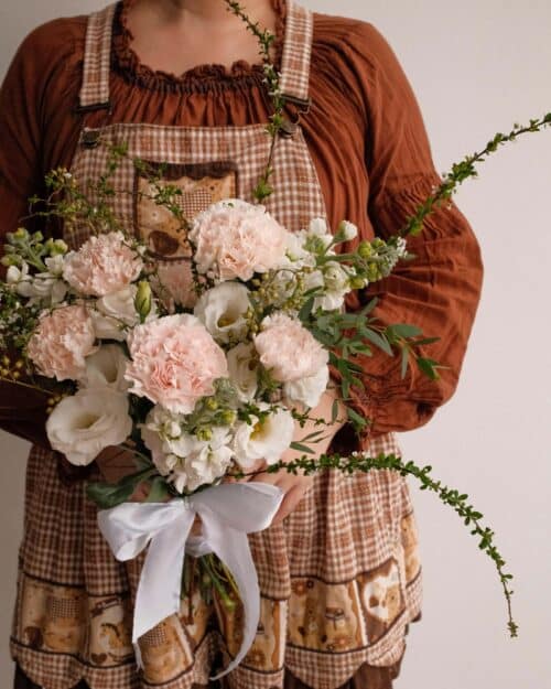 ivy bridal bouquet zoom 1