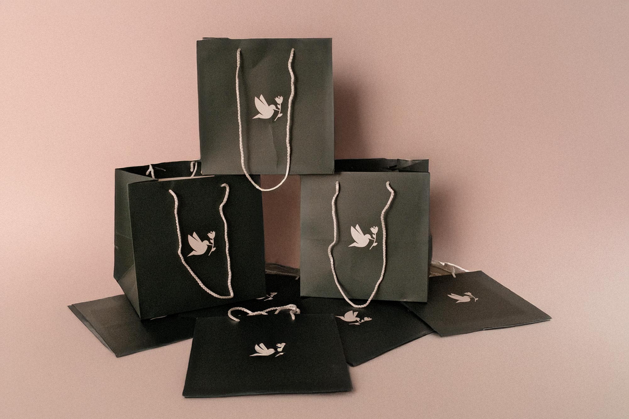 Flowers and Kisses signature bouquet bag